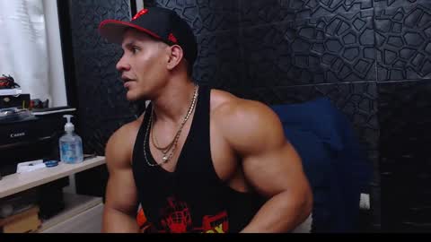 Viktor Herrera online show from 01/31/25, 02:15