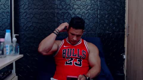 Viktor Herrera online show from 02/11/26, 06:57