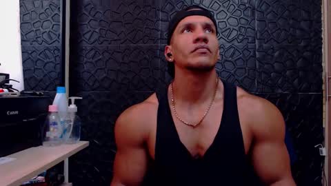 Viktor Herrera online show from 02/13/26, 04:47