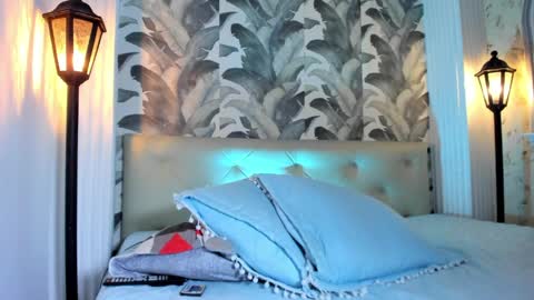 Viktoria online show from 04/12/26, 12:15