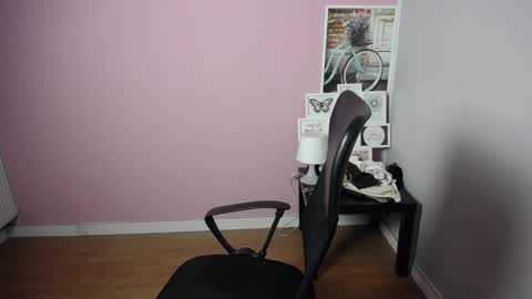 Snapshot of viktoria_lovely chatting on 12/03/24, 06:15 viktoria_lovely online show from 12/03/24, 06:15