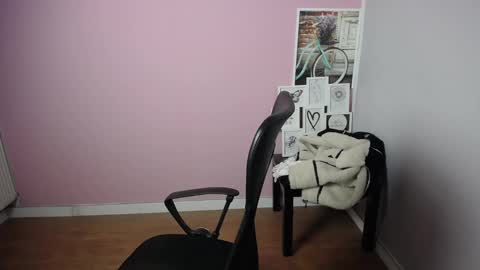 Snapshot of viktoria_lovely chatting on 12/31/24, 06:16 viktoria_lovely online show from 12/31/24, 06:16