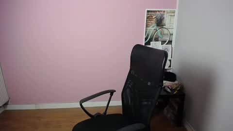 Snapshot of viktoria_lovely chatting on 03/07/25, 10:02 viktoria_lovely online show from 03/07/25, 10:02