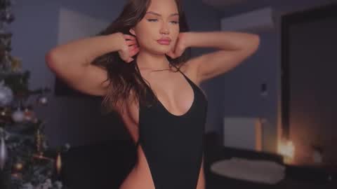 Viktoria www online show from 12/19/25, 05:09