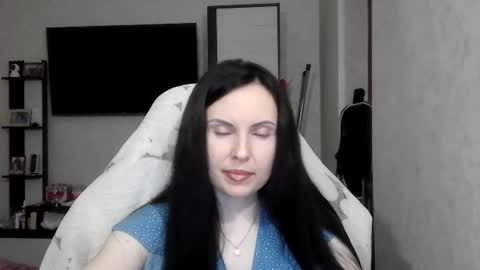 Snapshot of viktoriabounty chatting on 08/05/26, 12:24 viktoriaBounty online show from 08/05/26, 12:24