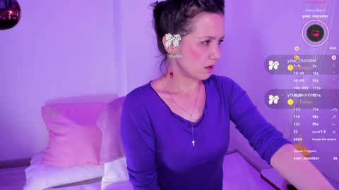 Snapshot of viktoriakiss chatting on 12/20/24, 09:06 viktoriakiss online show from 12/20/24, 09:06