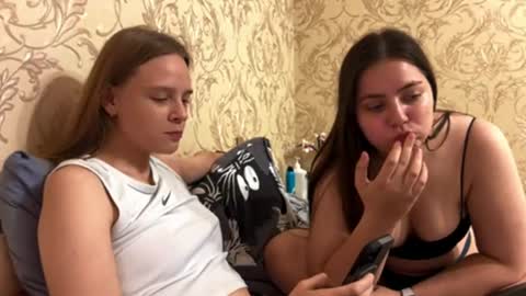 viktoriapfajfer838 online show from 06/12/26, 12:53