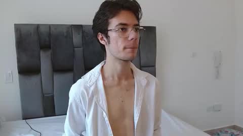 viktornoir online show from 10/15/25, 02:39