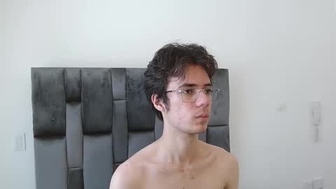 viktornoir online show from 10/18/25, 04:19