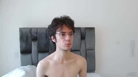 viktornoir online show from 10/28/25, 02:42