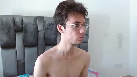 viktornoir online show from 11/12/25, 03:34