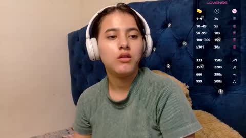 vikysexy28 online show from 02/12/26, 05:57