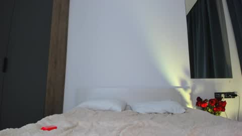 Villanelle online show from 04/24/26, 09:39