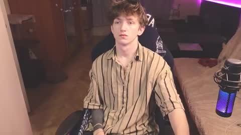 Snapshot of vince__dice chatting on 12/14/24, 12:22 Dimoooooon online show from 12/14/24, 12:22