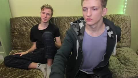 Snapshot of vince__dice chatting on 12/27/24, 01:28 Dimoooooon online show from 12/27/24, 01:28