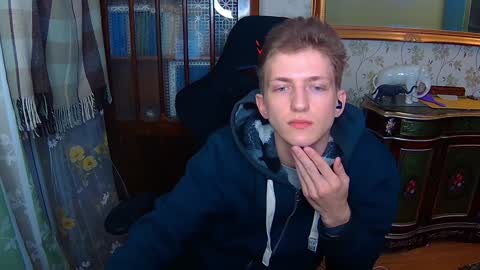 Snapshot of vince__dice chatting on 01/04/25, 03:07 Dimoooooon online show from 01/04/25, 03:07