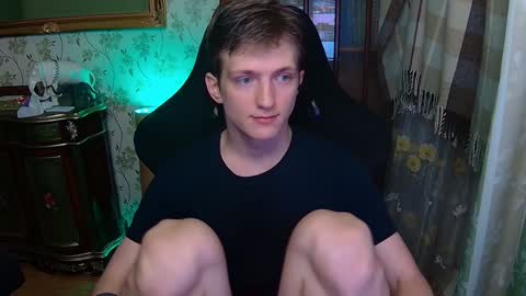 Snapshot of vince__dice chatting on 02/03/25, 10:00 Dimoooooon online show from 02/03/25, 10:00