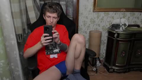 Snapshot of vince__dice chatting on 02/13/25, 03:50 Dimoooooon online show from 02/13/25, 03:50