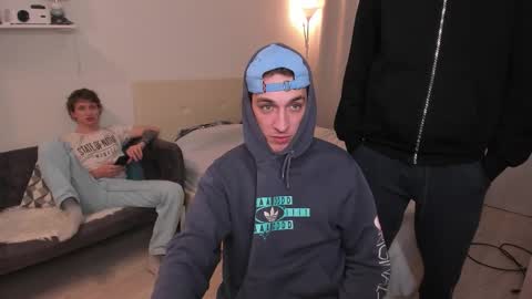 Snapshot of vince__dice chatting on 09/30/25, 12:48 Dimoooooon online show from 09/30/25, 12:48