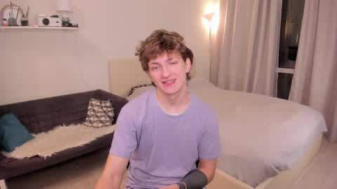 Snapshot of vince__dice chatting on 11/07/25, 08:09 Dimoooooon online show from 11/07/25, 08:09