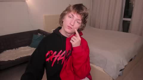 Snapshot of vince__dice chatting on 11/16/25, 04:29 Dimoooooon online show from 11/16/25, 04:29