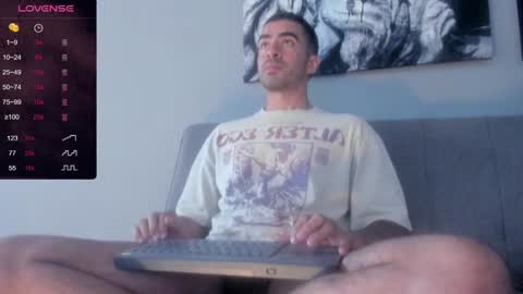 Snapshot of vince_colin chatting on 12/22/24, 11:44 VINCE online show from 12/22/24, 11:44