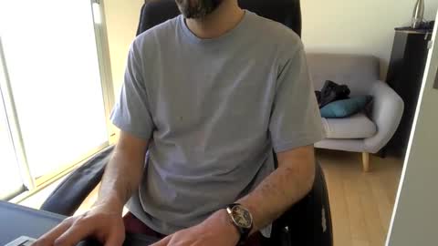 Vince online show from 04/24/26, 01:57