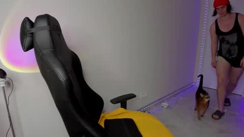 Vincent Strong online show from 03/01/25, 04:37