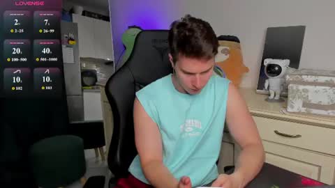 Vincent Strong online show from 07/27/26, 07:54