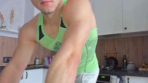 Vincent.  uncut 18cm online show from 02/11/25, 08:15