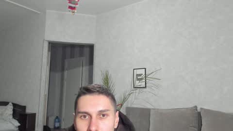 Vincent.  uncut 18cm online show from 12/16/25, 03:17