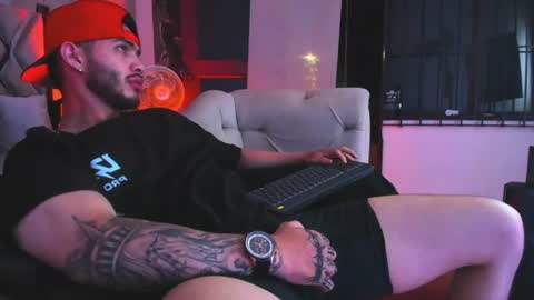 Vincent online show from 07/12/26, 05:42