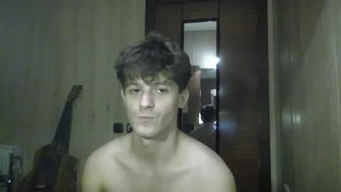 Snapshot of vincentprice69 chatting on 10/18/25, 09:04 vincentprice69 online show from 10/18/25, 09:04