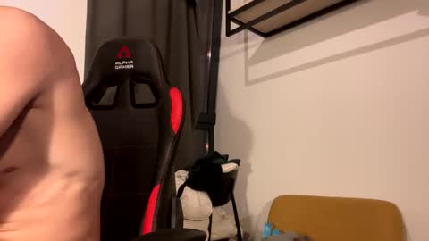 Snapshot of vincentprice69 chatting on 02/12/26, 08:04 vincentprice69 online show from 02/12/26, 08:04