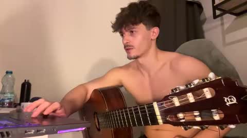 Snapshot of vincentprice69 chatting on 02/14/26, 10:17 vincentprice69 online show from 02/14/26, 10:17