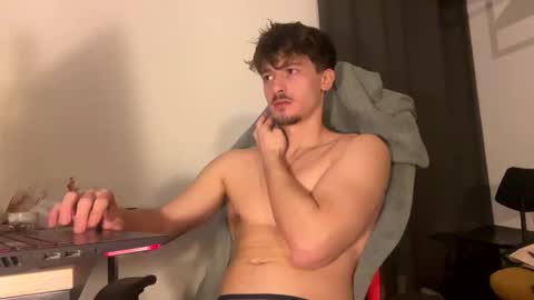 Snapshot of vincentprice69 chatting on 02/25/26, 09:24 vincentprice69 online show from 02/25/26, 09:24