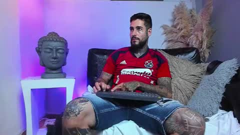 Snapshot of vincentsartori chatting on 03/12/26, 10:05 Vincent Sartori online show from 03/12/26, 10:05