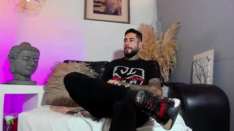 Snapshot of vincentsartori chatting on 03/16/26, 07:07 Vincent Sartori online show from 03/16/26, 07:07