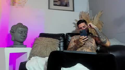 Snapshot of vincentsartori chatting on 03/20/26, 08:30 Vincent Sartori online show from 03/20/26, 08:30