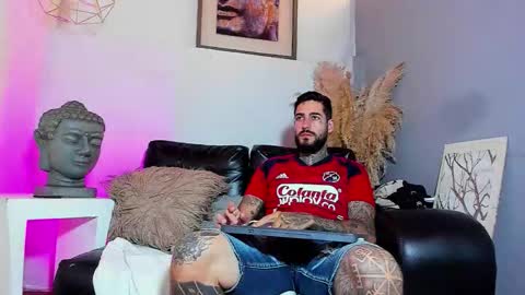 Snapshot of vincentsartori chatting on 03/23/26, 07:29 Vincent Sartori online show from 03/23/26, 07:29