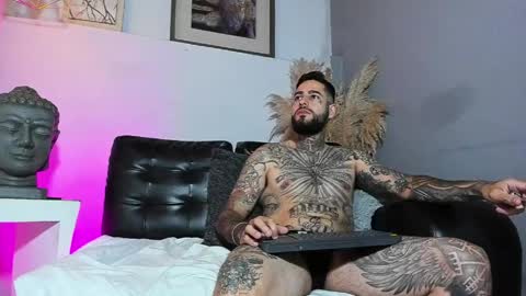 Snapshot of vincentsartori chatting on 04/10/26, 02:17 Vincent Sartori online show from 04/10/26, 02:17