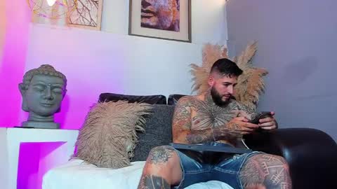 Snapshot of vincentsartori chatting on 04/10/26, 08:13 Vincent Sartori online show from 04/10/26, 08:13