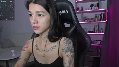 Snapshot of vinkitinkii chatting on 12/05/24, 05:37 vinkitinkii online show from 12/05/24, 05:37