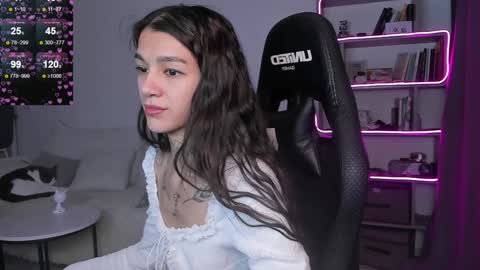 Snapshot of vinkitinkii chatting on 12/19/24, 07:07 vinkitinkii online show from 12/19/24, 07:07