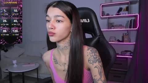 Snapshot of vinkitinkii chatting on 12/29/24, 06:56 vinkitinkii online show from 12/29/24, 06:56