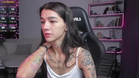 Snapshot of vinkitinkii chatting on 01/11/25, 06:56 vinkitinkii online show from 01/11/25, 06:56