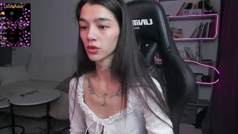 Snapshot of vinkitinkii chatting on 02/06/25, 07:13 vinkitinkii online show from 02/06/25, 07:13