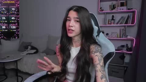 Snapshot of vinkitinkii chatting on 03/06/25, 06:52 vinkitinkii online show from 03/06/25, 06:52