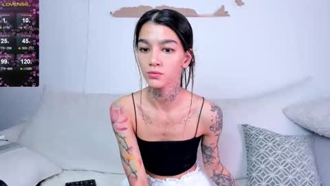 Snapshot of vinkitinkii chatting on 09/12/25, 06:57 vinkitinkii online show from 09/12/25, 06:57