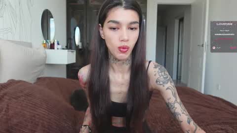 Snapshot of vinkitinkii chatting on 10/12/25, 06:56 vinkitinkii online show from 10/12/25, 06:56